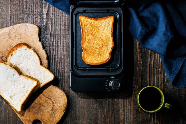 バターやジャムはもういらない？！両面グリル型一枚焼きトースター「abien BREAD GRILL」5月24日より一般販売開始