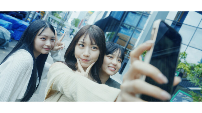 シンガーソングライター・かわにしなつき、SNSで話題の新曲「理想的ガール」MV公開