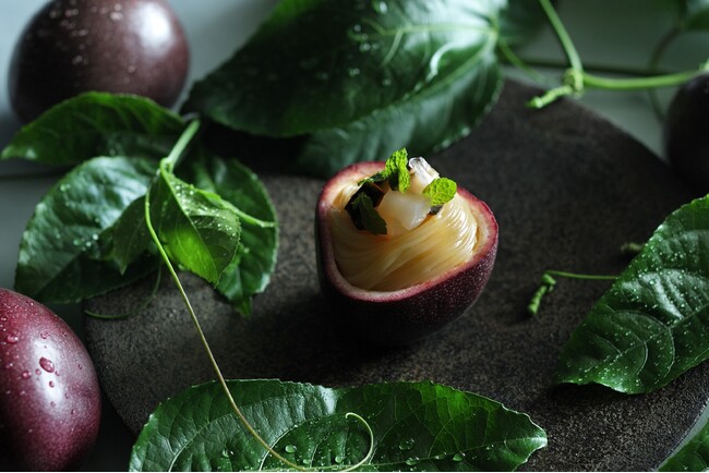 【星のや沖縄】健やかな美へと導く、食材の持つ力に着目したコース料理「琉球ガストロノミア～Bellezza～」夏メニューを提供開始｜提供開始日：2024年7月1日