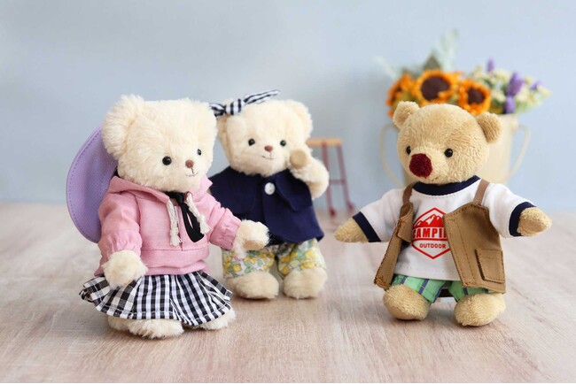 【新発売】「ぬい活」や「推し活」をもっと楽しく。「映える」と人気のぬいぐるみ服「おしゃれこぐまcollection」夏の新作が販売開始。小さな癒やしと楽しみを日常にもたらすテディベアライフ。