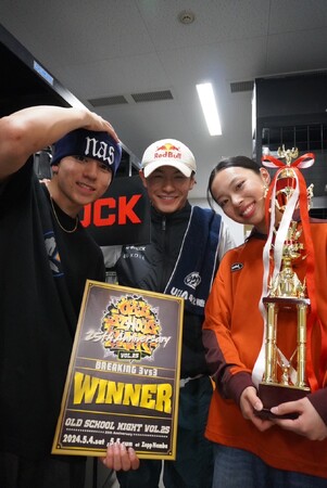 B-boy RA1ON、B-girl NANOHAがB-boy Shigekixと出場した『Old School Night』にて優勝