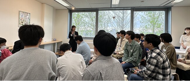 【開催報告】学内外とつながるコミュニティスペース『アカリクラウンジ』奈良先端科学技術大学院大学店にて、地元企業と学生をつなぐ無料企業合同説明会を実施
