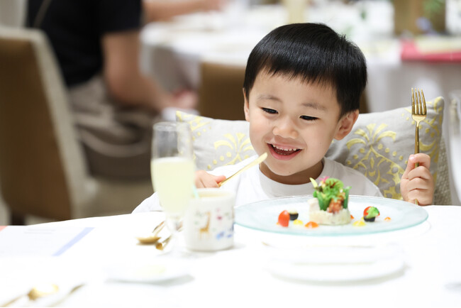 お子様が主役の「はじめてのフレンチ」開催レポート