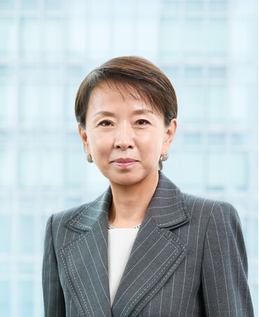 「駿台専門学校グループは、２０２５年４月より校名を変更します」