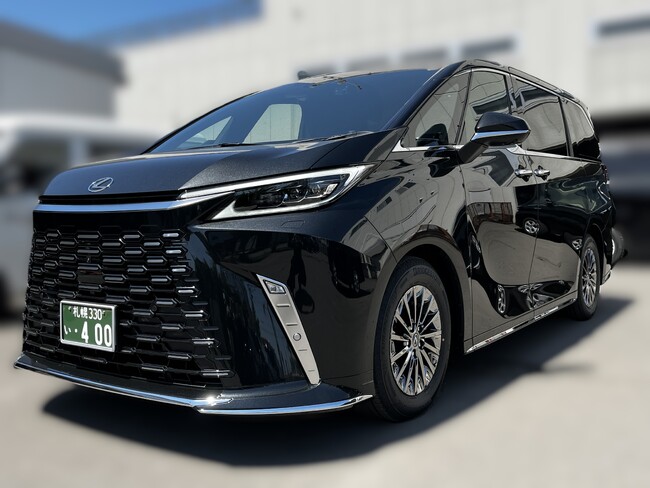札幌MKがレクサス「LM」をハイヤー車両として導入。洗礼された車内空間で移動時間を贅沢に