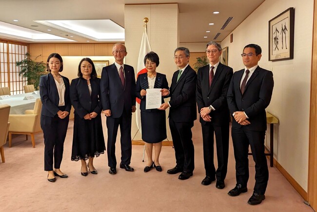 上川陽子外務大臣に対し、グローバルヘルス分野における日本のODA支出拡大を要請