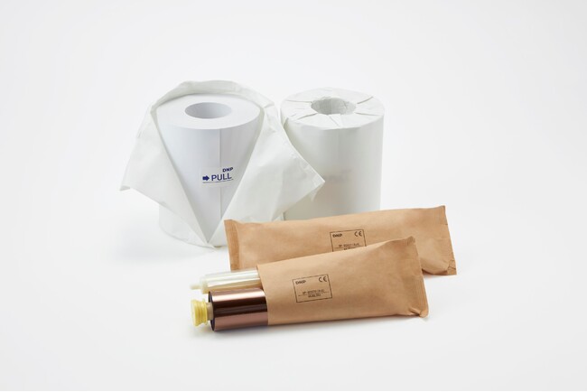 業界初 フォトメディアの梱包材をプラスチックから紙に変更しCO2排出量を約69％削減
