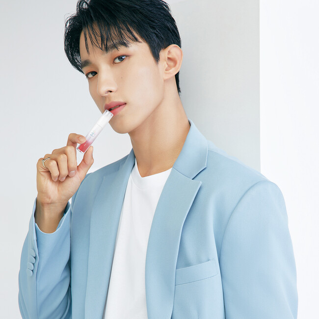SEVENTEEN DK＆SEUNGKWANのモデルのS2ND(エスツーエンディー) で、新商品カラーライズスターリーアイズと大人気ニュープラネットティントをハンズにて発売開始