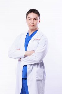 SENSHIN CLINIC東京未来医療センター総院長 リチャード・ヒデキ・カシンスキー博士のインタビュー記事を『人民日報海外版日本月刊』にて公開