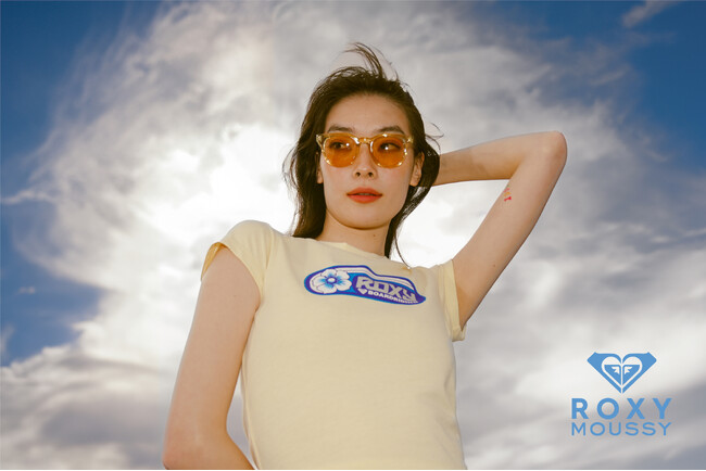 MOUSSY（マウジー） アクティブライフスタイルブランド ROXY(ロキシー) とのコラボレーションアイテムを発売