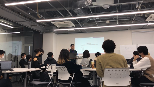 ［業界初］浜学園が大学生講師に「Abuild就活・キャリア研修プログラム」を導入