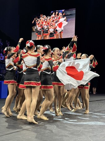 パフォーマンスチア・ユースポン日本代表が世界選手権大会2連覇を達成！