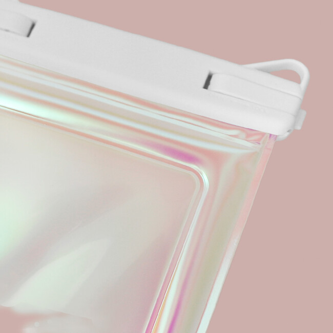 IPX8で最高クラスの防水性能のスマートフォン防水ケースを2種類のバリエーションで発売
