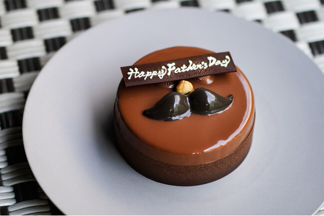 【銀座で父の日】ヒゲがアイコニックで可愛らしいグルテンフリーのチョコレートケーキなどワンランク上の贅沢な父の日スイーツを数量・期間限定で発売