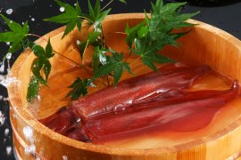 甘くコリコリの食感がクセになる新鮮な活イカをおふたり様で1杯 ※一例 甘くコリコリの食感がクセになる新鮮な活イカをおふたり様で1杯 ※一例