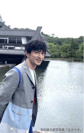 津田健次郎 写真集「ささやき」大好評につき特典カット付き電子版リリースが決定！