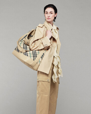 【BURBERRY】バーバリーが2025年スプリングコレクションを発表