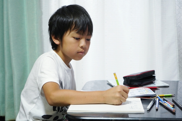 夏休み作文教室をリアル・オンライン開催