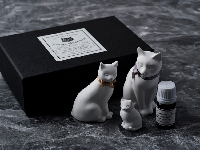 BALLONより人気アロマオーナメント、ねこの「DAIFUKU（だいふく）」が大きめサイズとミニサイズをあわせたファミリーセットで登場。