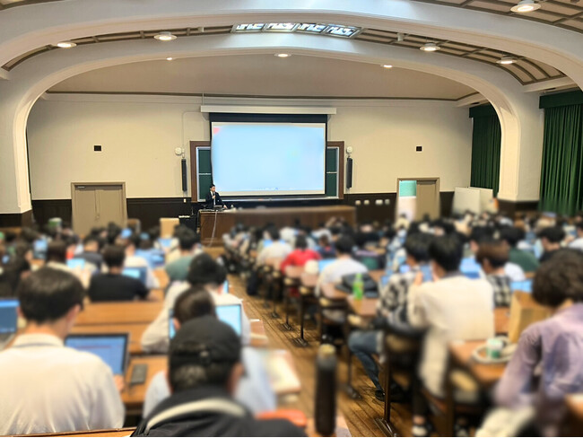 物流コンサルティングファーム 船井総研ロジ株式会社 執行役員 河内谷庸高が、神戸大学 経営学部の寄付講座に登壇しました