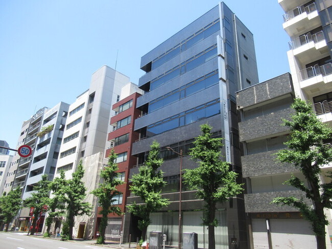 日本ナンバーワン調査総研、中小企業向けのNo.1調査特別プランを発表。自社補助金を適用し、最適なコストパフォーマンスでNo.1の取得促進へ。