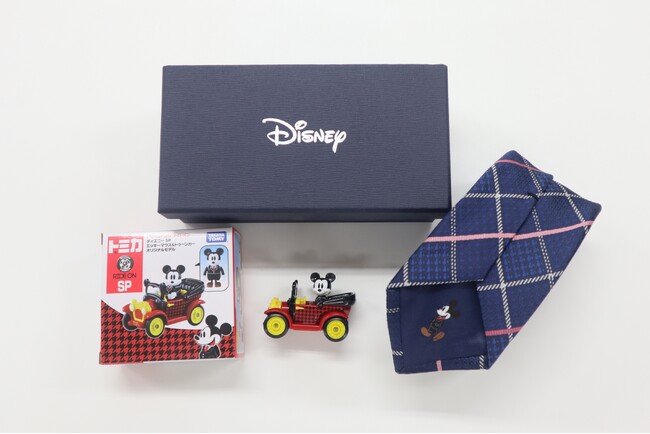 昨年大好評につきほぼ完売！「ディズニー」「トミカ」との共同企画第2弾　オリジナルネクタイ＆限定デザインミニカー ギフトボックスセットを発売