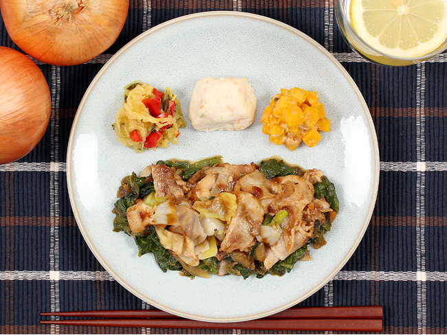 特製ソースをふんだんに使用！たっぷり絡めて食べてほしい「豚バラ肉と野菜の甘辛ソースまみれ」がナッシュから新発売