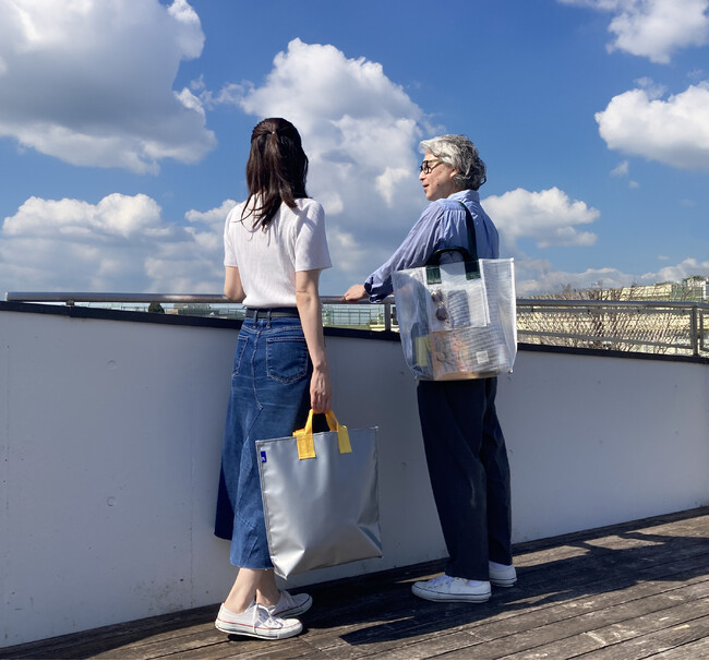 自由なスタイルで楽しむ、夏の休日トート。トートバッグ専門ブランドROOTOTEから、6月下旬発売予定