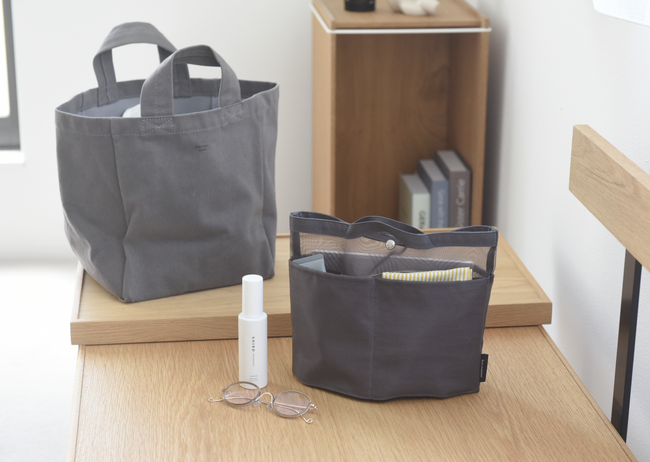 とっても軽くて、荷物をパッと見つけやすい！人気のメッシュ素材バッグインバッグに、待望のレギュラーサイズ登場