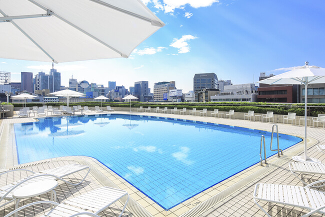都心でリゾート気分を満喫！夏季限定のガーデンプールご利用券付き宿泊プラン販売
