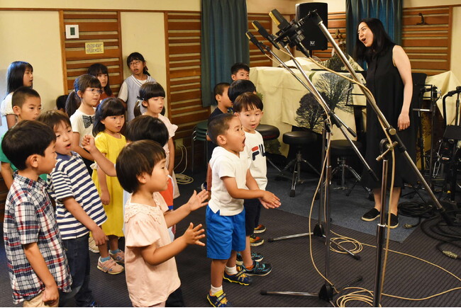【兵庫県川西市2024】 市制７０周年記念 植村花菜さん制作の川西オリジナルソング 収録進む