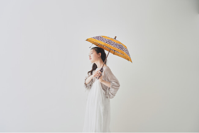 nest Robe（ネストローブ）夏の定番素材「リネンガーゼ」より、さらりと着心地の良い新作アイテムがラインナップ。