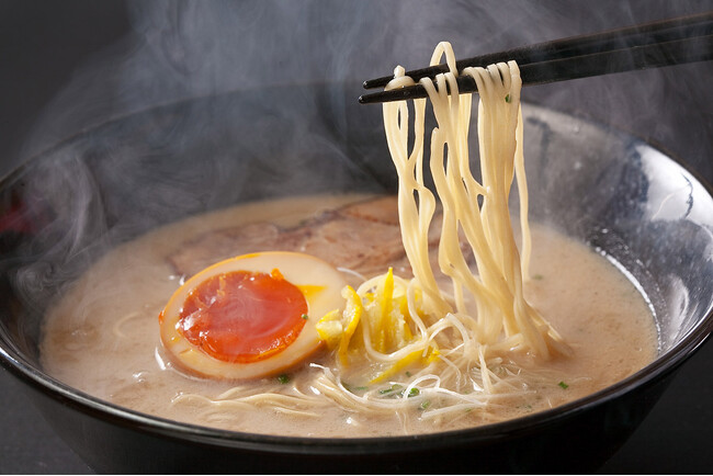 43%がラーメンを週１回以上食べている！最も好きなスープ２位は「とんこつ」、１位は？カップ麺と袋麺はどっちが人気？