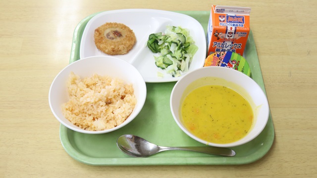 ホームタウン燕市で「アルビレックス新潟応援給食」実施！