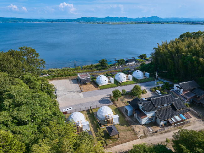 【2024年7月GRAND OPEN】島根県初・全棟バレルサウナ付き、宍道湖を望む絶景グランピング「レイクサイドグランピング出雲」