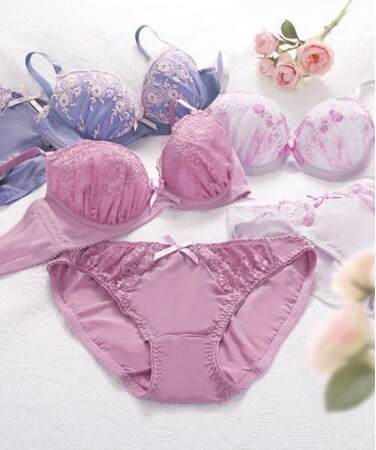 ＜ MOVE ×「20％メガ割セール」 レポート＞夏コーデにシフトチェンジ！デザインと機能性に富んだインナーや韓国の人気ブランドアイテムが上位にランクイン