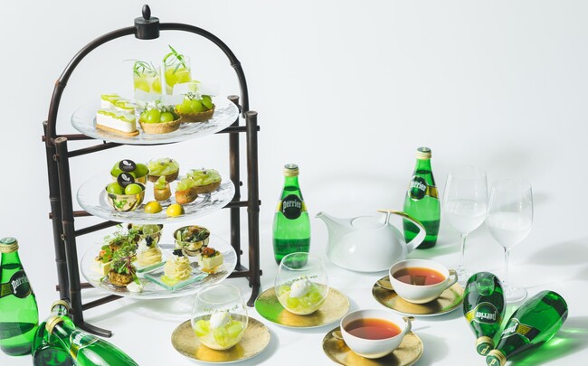 「Perrier」×シャインマスカットで爽やかな夏のアフタヌーンティー“Shine Muscat Afternoon Tea with Perrier”を発売