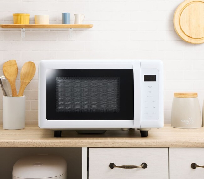 「Simplus」シリーズから新たな電子レンジ18Lの「SP-ER01」を新発売します。