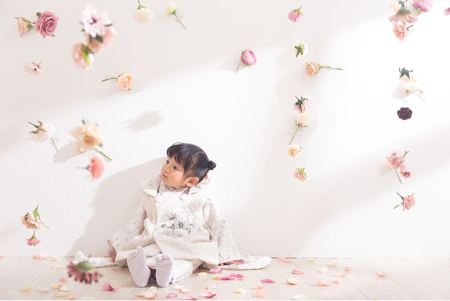 3歳らしさをお写真に！自由にのびのびと遊んでいる様子を残しませんか？新ビジュアル「flower natural」が登場！