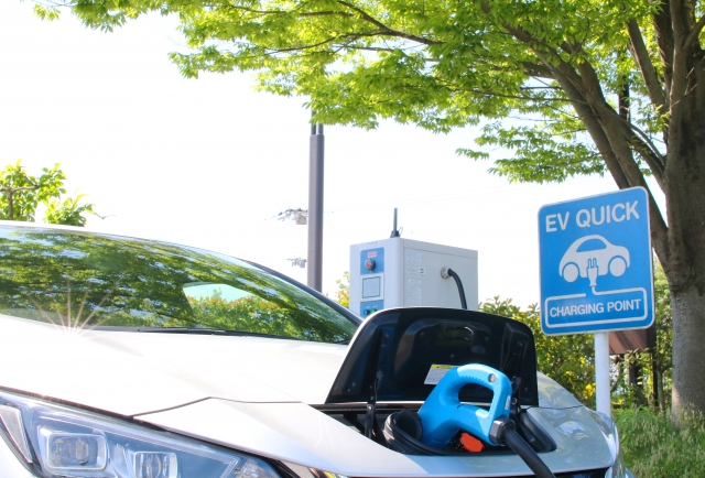 革新的な導電糸で環境負荷低減！モビリティーの未来へ