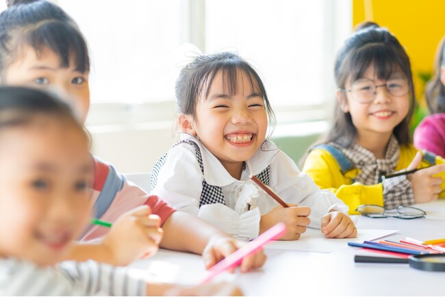 【学校開校】2025年4月、元不登校生で元教師の息子と、業界No.1の元会社経営者の母親が、大阪府吹田市に学校を開校します。