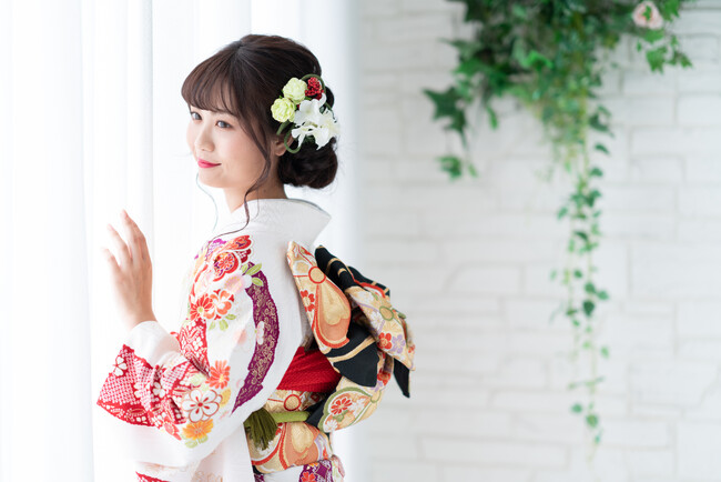 奈良県全域で展開する渡辺写真館が奈良最大級760着以上の振袖からお近くの店舗に取り寄せ・試着ができるサービスを開始