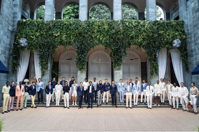 ラルフ ローレン パープル レーベル Spring 2025 CollectionをミラノのPalazzo Ralph Laurenで発表