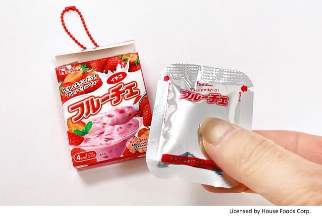 フルーチェのあの “ぷにゅぷにゅ感” を再現！カプセルトイ 『フルーチェ ぷにゅっとマスコット』発売