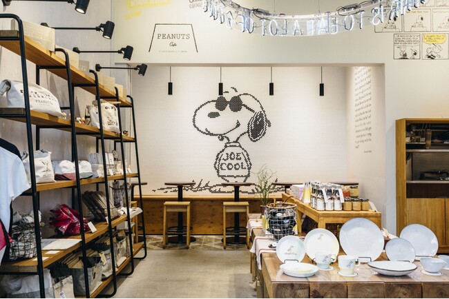 お客様への感謝の気持ちを込めて「PEANUTS Cafe NAKAMEGURO FINAL “Cheers！”」を2024年7月3日(水)より開催。