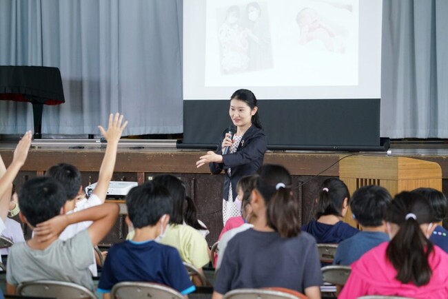 【アチーブメント×戸田市新曽小学校の取り組み】「誰のために、なぜ生きる？」小学5年生に向けた助産師による特別授業