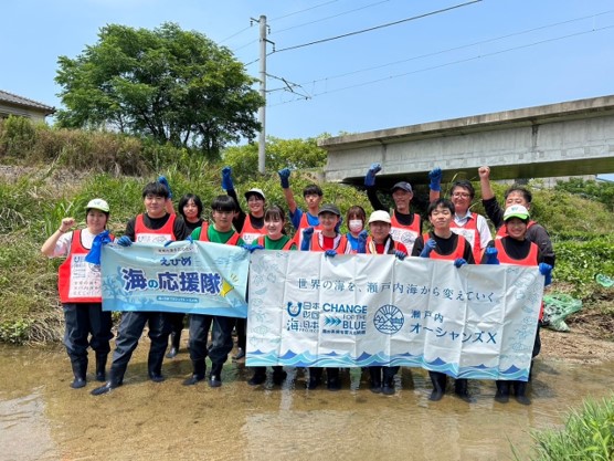 瀬戸内海へのごみの流出を河川で食い止める！愛媛県立松山西中等教育学校「新世界学辞典」と連携し都市河川における清掃実施計画立案と清掃活動を実施しました！