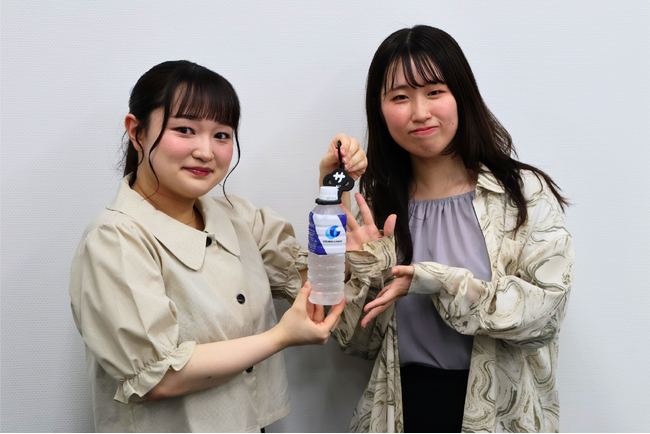 学生考案！熱中症対策グッズを小中高生に配布。追手門学院大学×明光義塾「水分サボらんサボロー」ペットボトルホルダー
