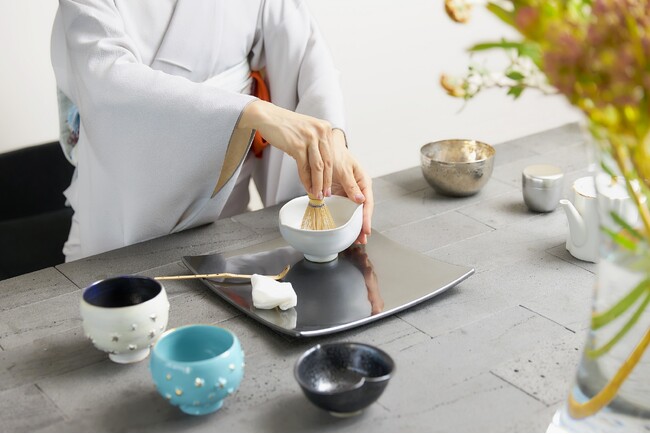 「グローバルなおもてなし」- 英語で繋ぐ茶道の伝統
