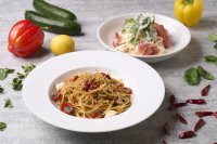アメリカンレストラン「カリフォルニア・ピザ・キッチン」ラゾーナ川崎店　HOT＆COOLで夏を攻略！ 夏季限定スペシャルスパゲッティが登場